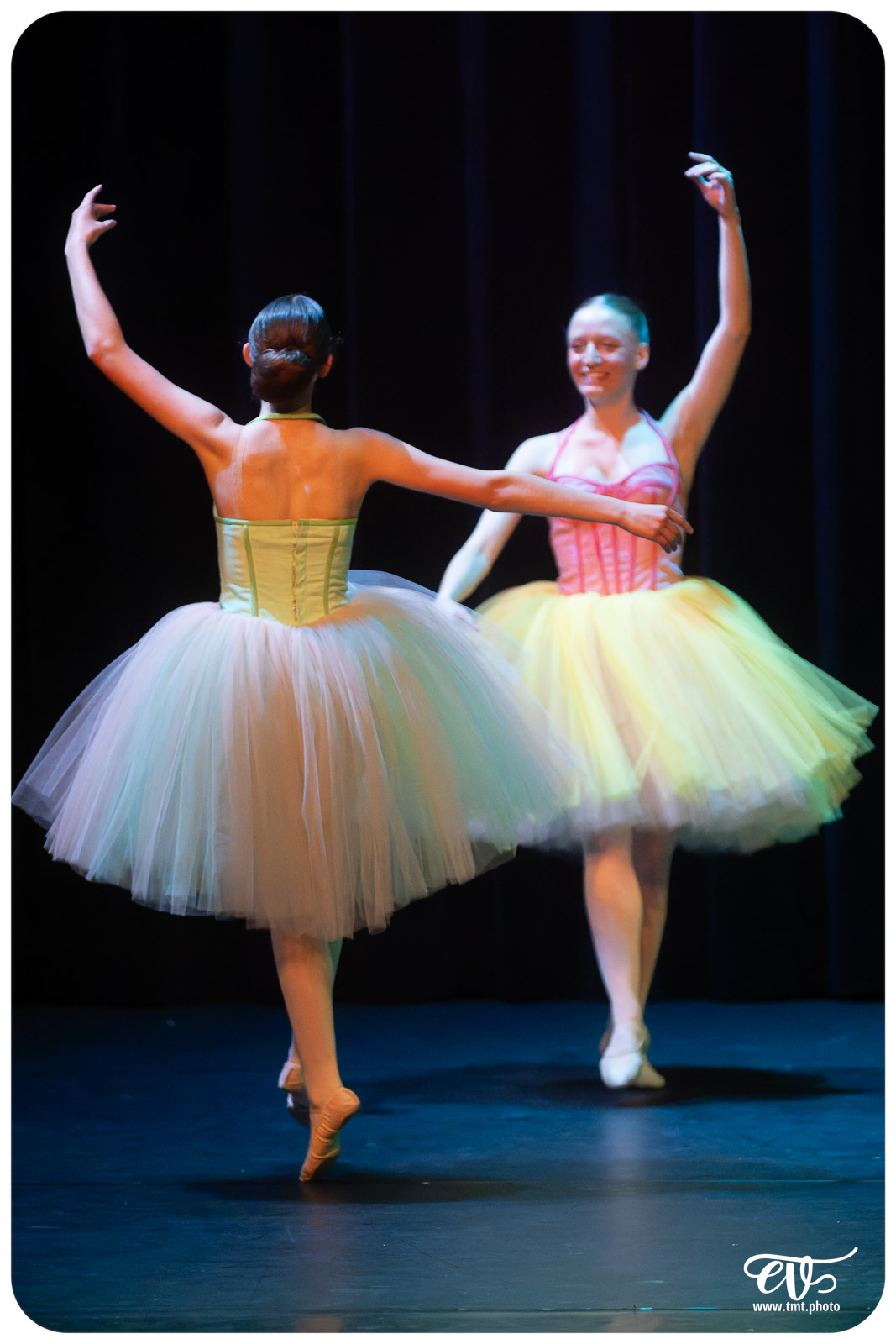 ECOLE DE DANSE CÉCILE ADAMOW